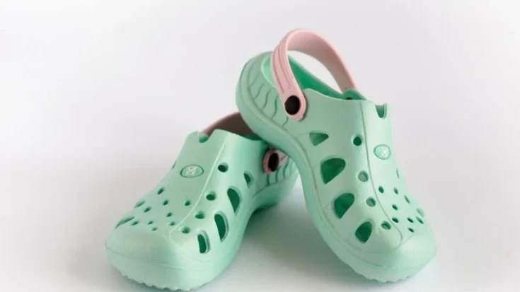 are crocs fashionable