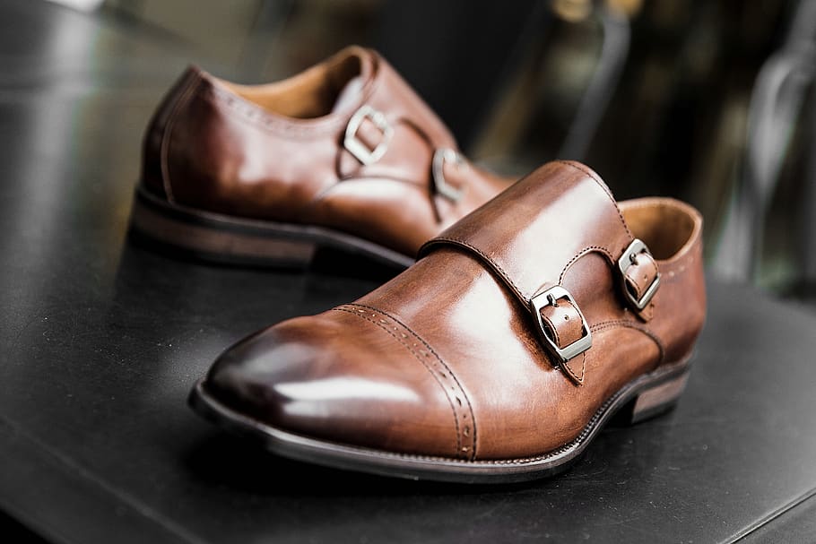 When Should Guys Wear Dress Shoes Vs Sneakers? Shoeaholics Anonymous