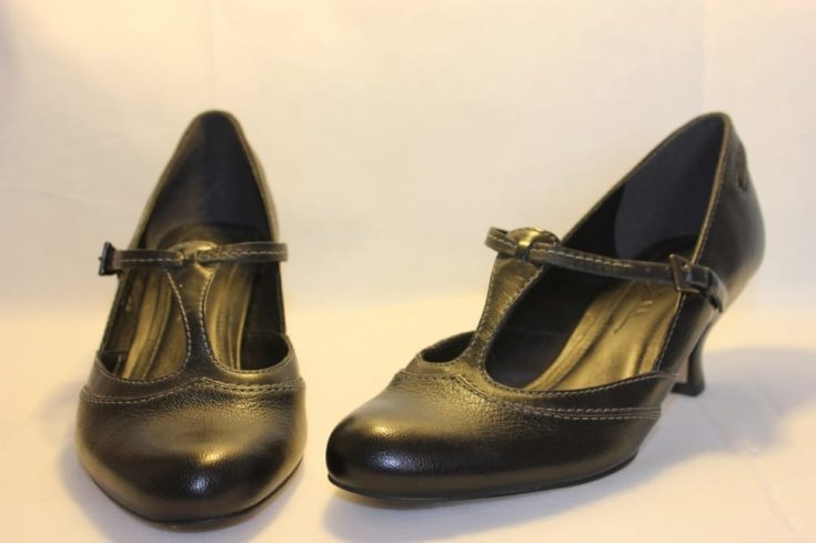 black leather mary jane strap kitten heeled pumps